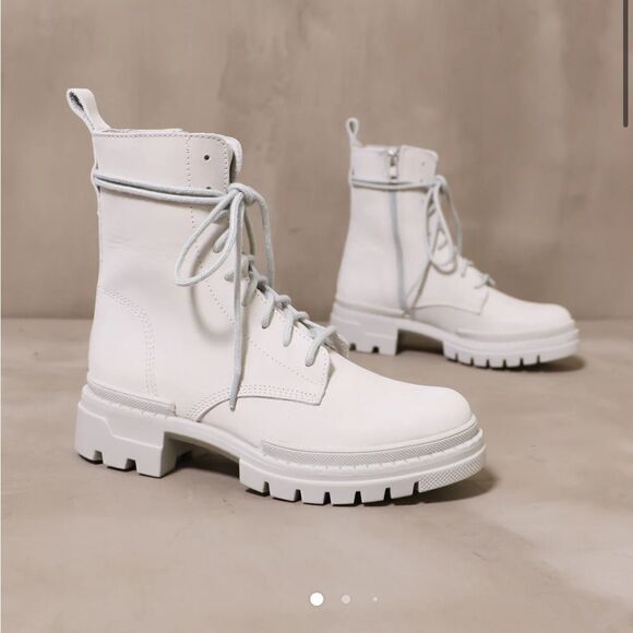 Steve Madden Clean Slate Combat Boot White US 8 - Picture 1 of 12